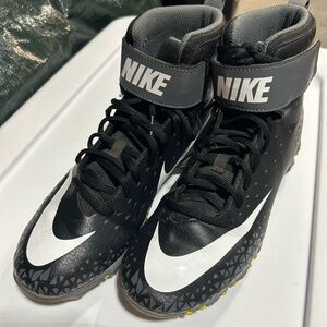 Nike black & white youth football cleats